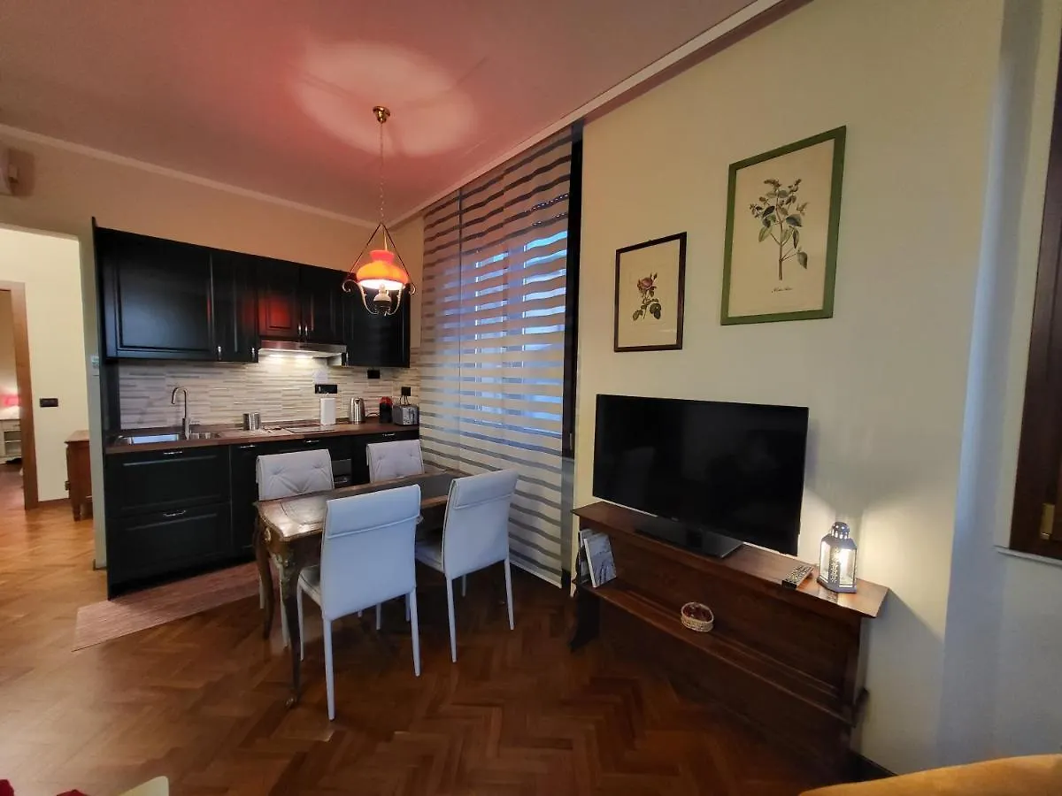 Appartamento Residenza Del Roster Firenze 0*,  Italia
